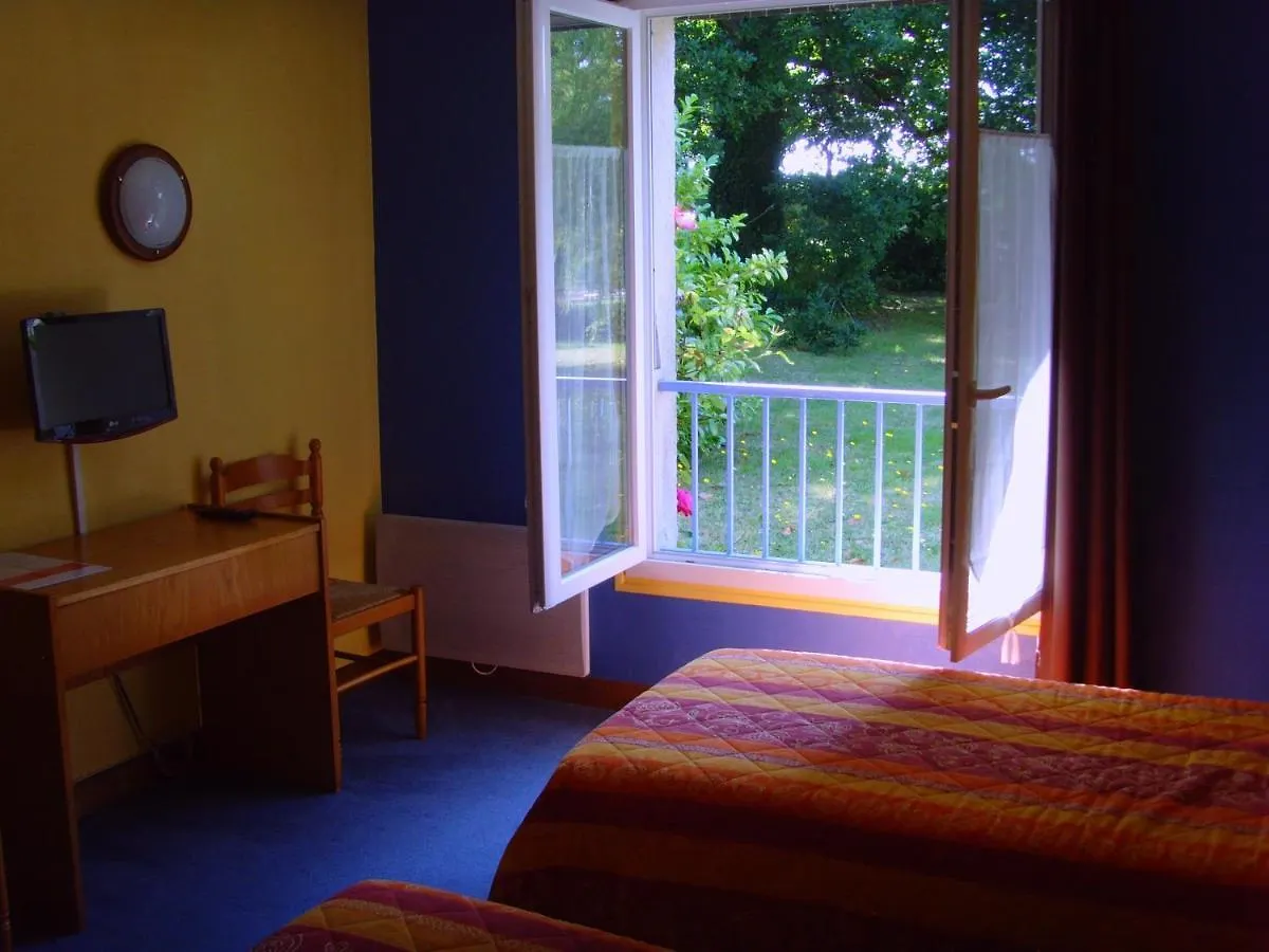 Hotel Beau Rivage Arradon 2*,  France